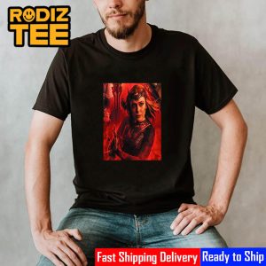 Elizabeth Olsen As Wanda Maximoff Scarlet Witch Of Marvel Movie Best T-Shirt